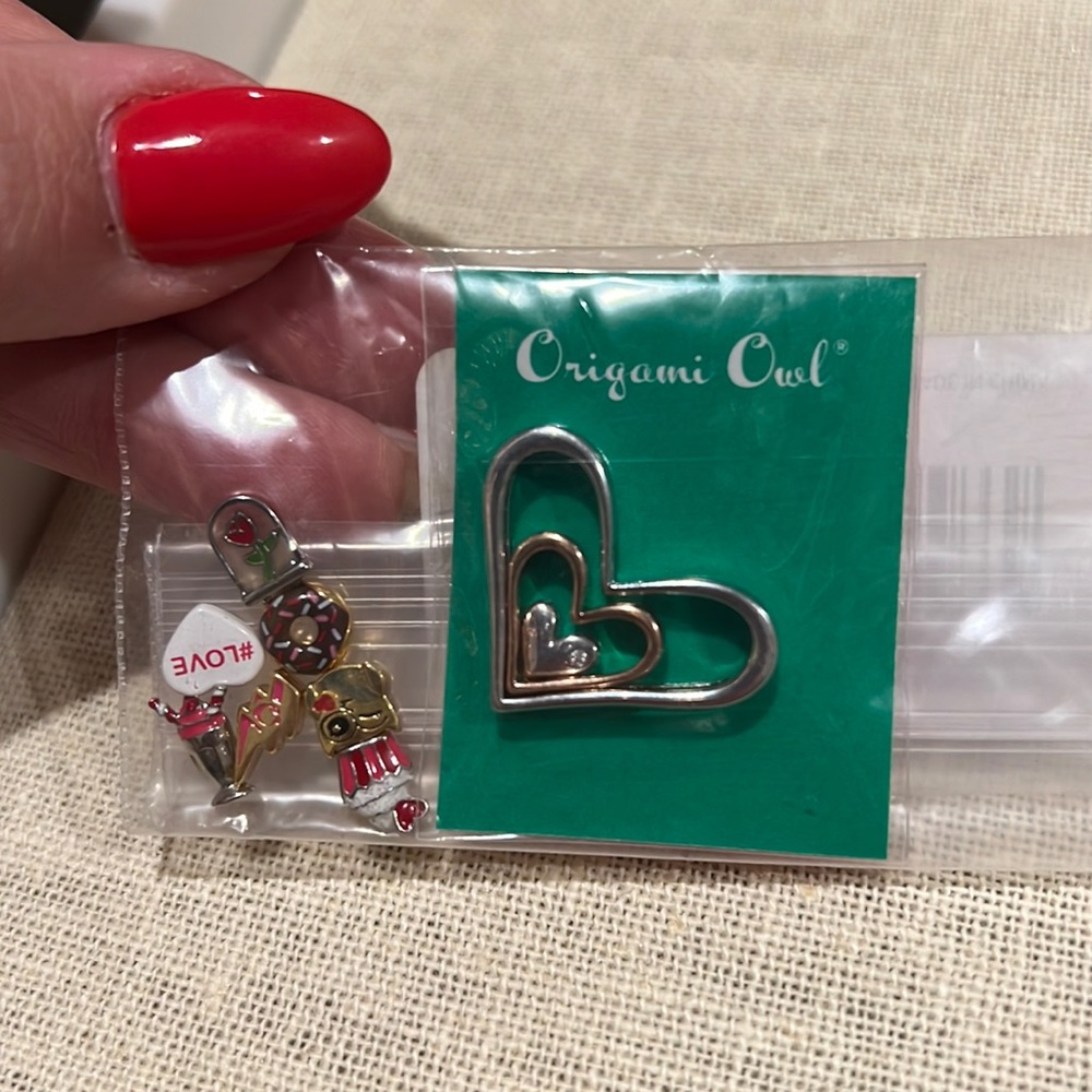 Origami Owl Valentine Charm Pack